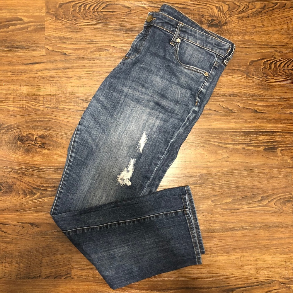 KUT FROM THE KLOTH Catherine Distressed Boyfriend